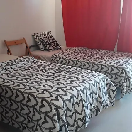 Comfortable Twin Sharing Furnished In With Wifi And Ac